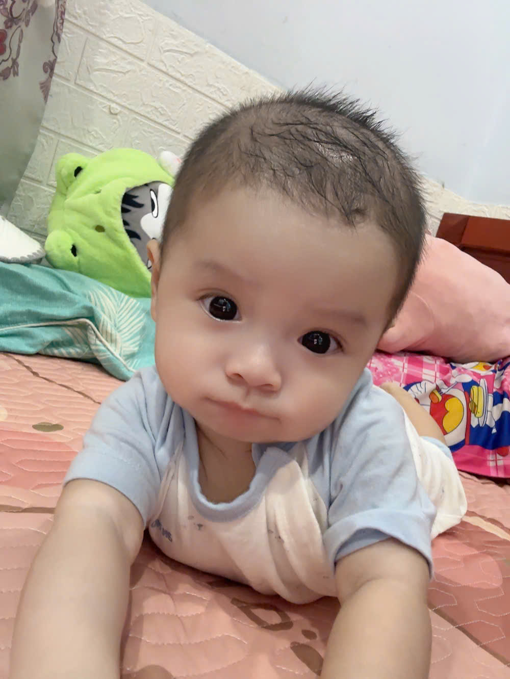 Bé Xoài 6 tháng tuổi